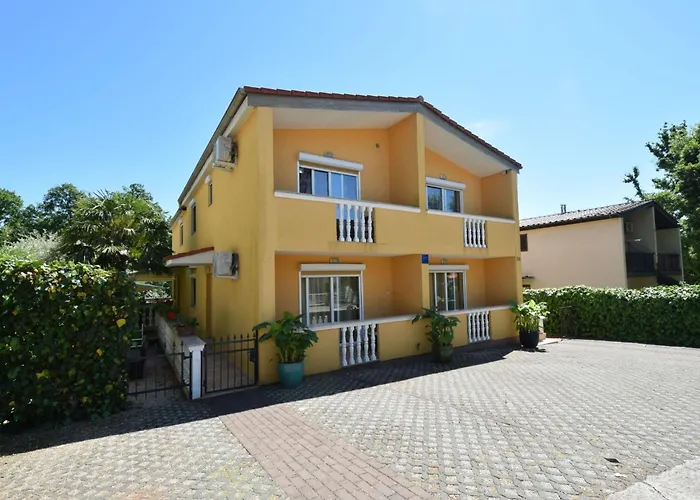 Jelica 3 By Interhome * Njivice